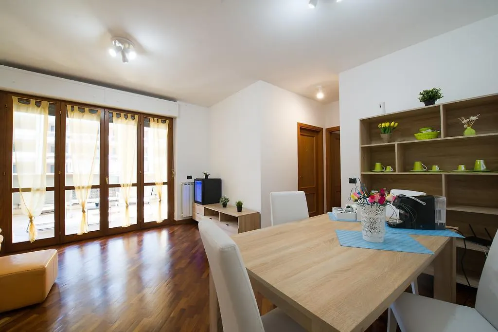 Domus Bb - Plaza Hotell Fiumicino Pensionat
