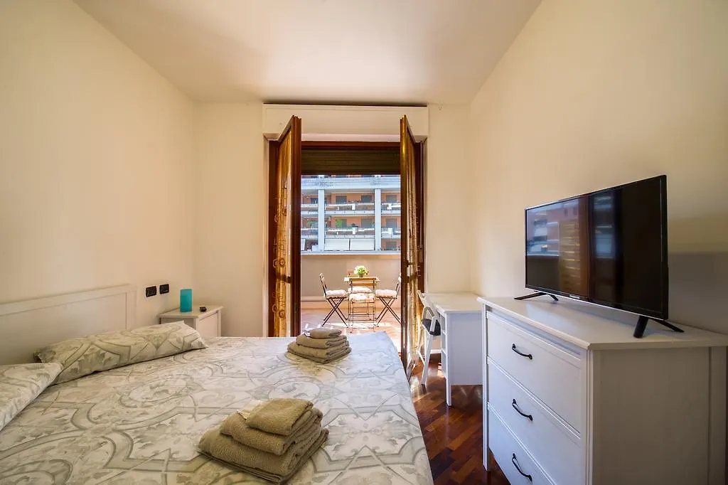 Domus Bb - Plaza Hotell Fiumicino